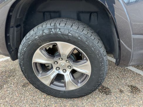 Used 2019 RAM 1500 Limited image 12