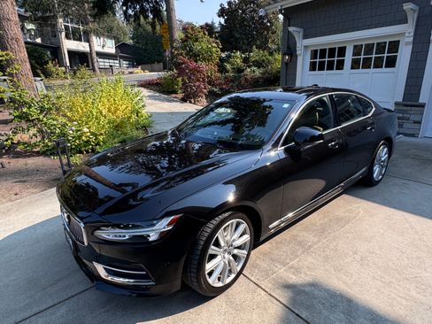Used 2017 Volvo S90 T6 Inscription w/ Vision Package AWD/4WD image 16