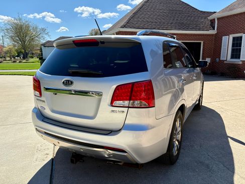 Used 2011 Kia Sorento SX image 5