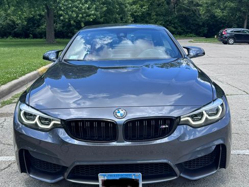 Used 2018 BMW M4 Convertible RWD image 4