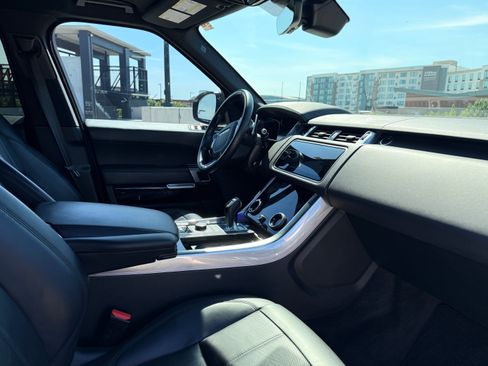 Used 2019 Land Rover Range Rover Sport Supercharged image 8