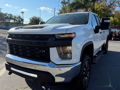 Used 2022 Chevrolet Silverado 2500 W/T w/ WT Convenience Package image 5