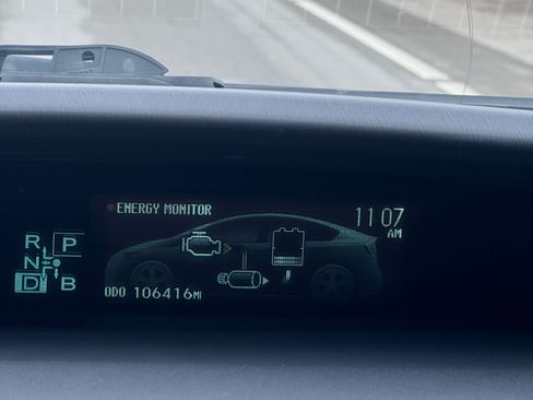 Used 2014 Toyota Prius Two image 4