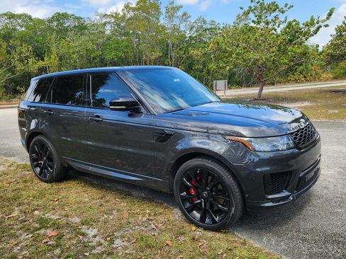 Used 2022 Land Rover Range Rover Sport HST image 6