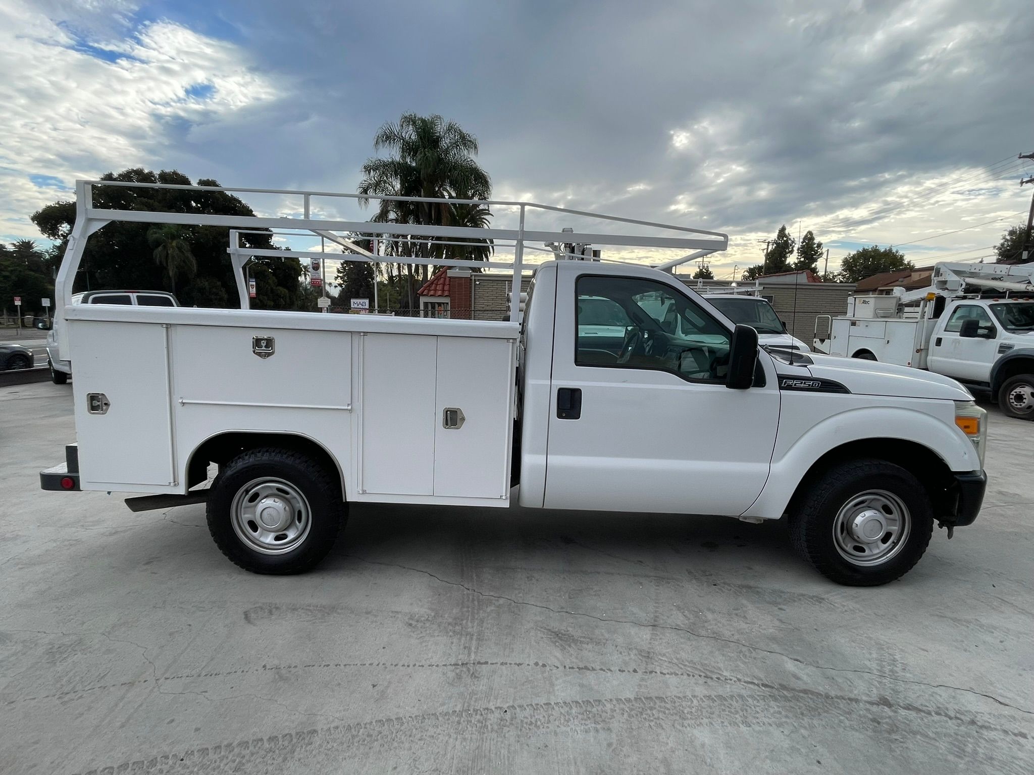 Used 2015 Ford F250 XL RWD image 1