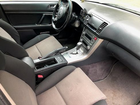 Used 2005 Subaru Outback 2.5XT AWD/4WD image 8