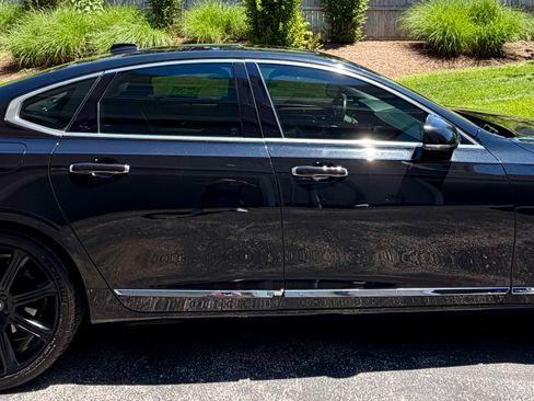 Used 2017 Volvo S90 T6 Inscription w/ Vision Package AWD/4WD image 2