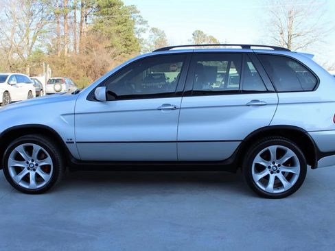 Used 2005 BMW X5 4.8is image 6