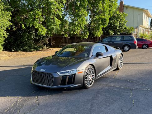 Used 2018 Audi R8 V10 plus image 11