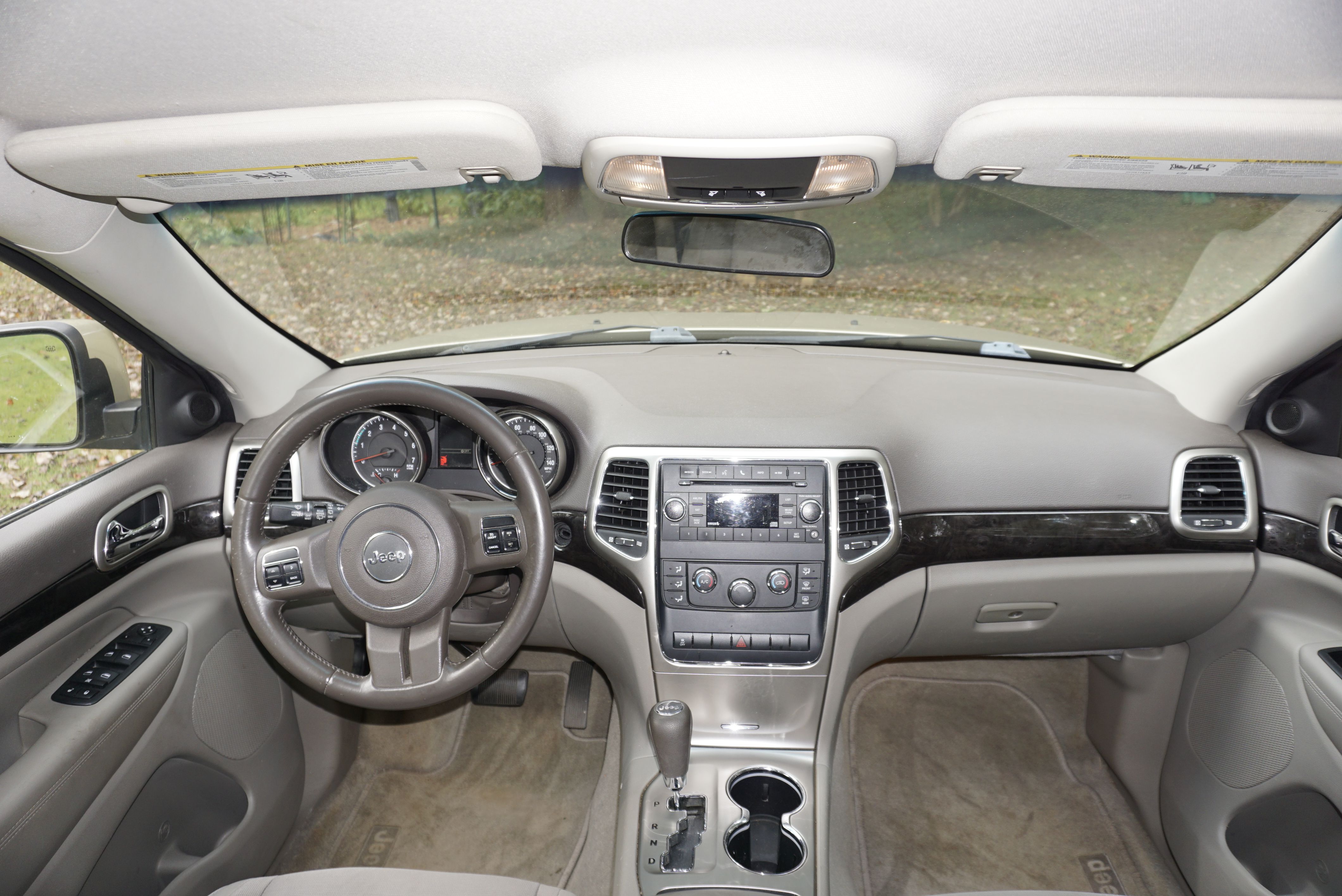 Used 2011 Jeep Grand Cherokee Laredo w/ Trailer Tow Group RWD image 6