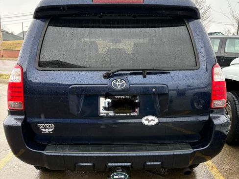 Used 2009 Toyota 4Runner Limited image 4