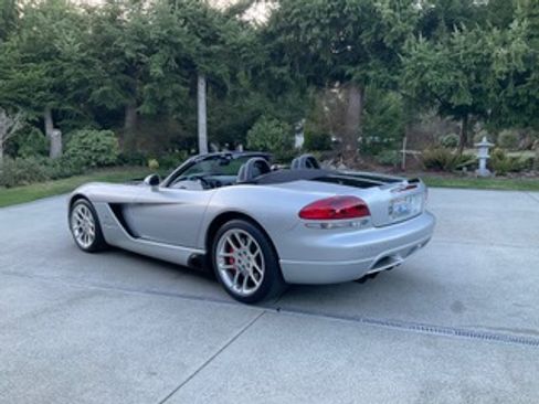 Used 2004 Dodge Viper SRT-10 image 7