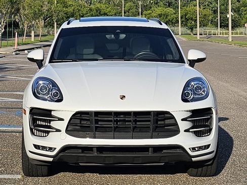 Used 2016 Porsche Macan Turbo image 24