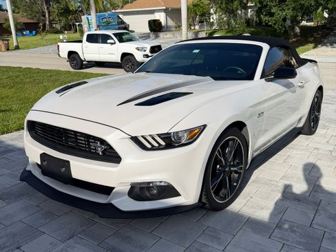 Used 2017 Ford Mustang GT Premium RWD image 2