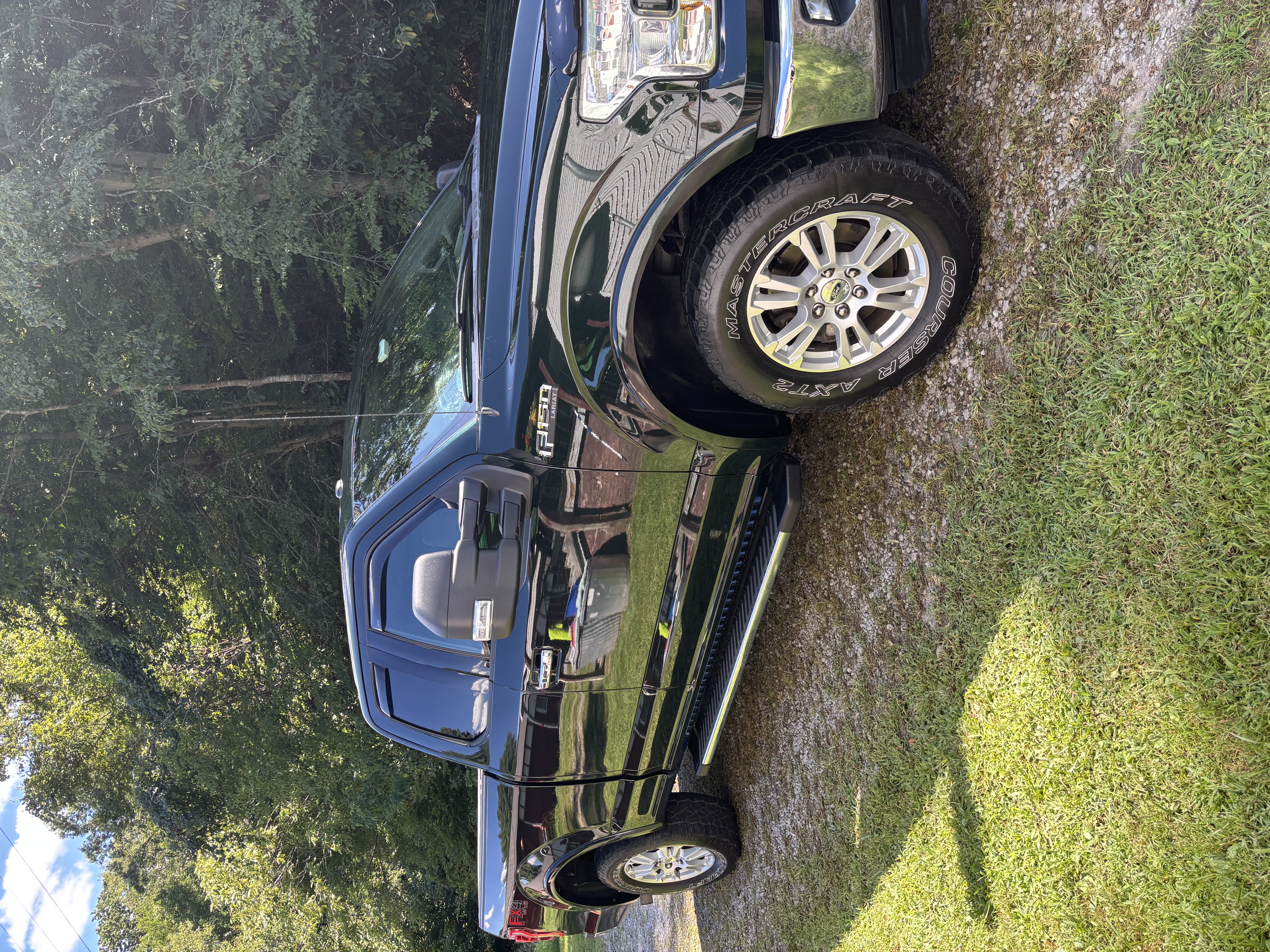 Used 2015 Ford F150 Lariat w/ Equipment Group 501A Mid AWD/4WD image 2