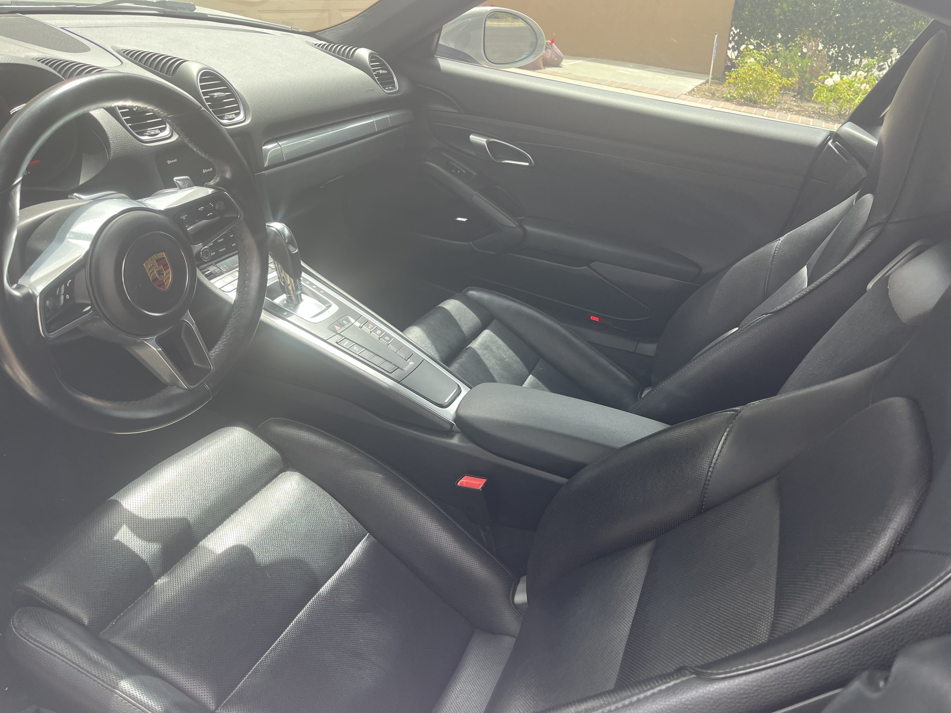 Used 2019 Porsche 718 Cayman RWD image 6