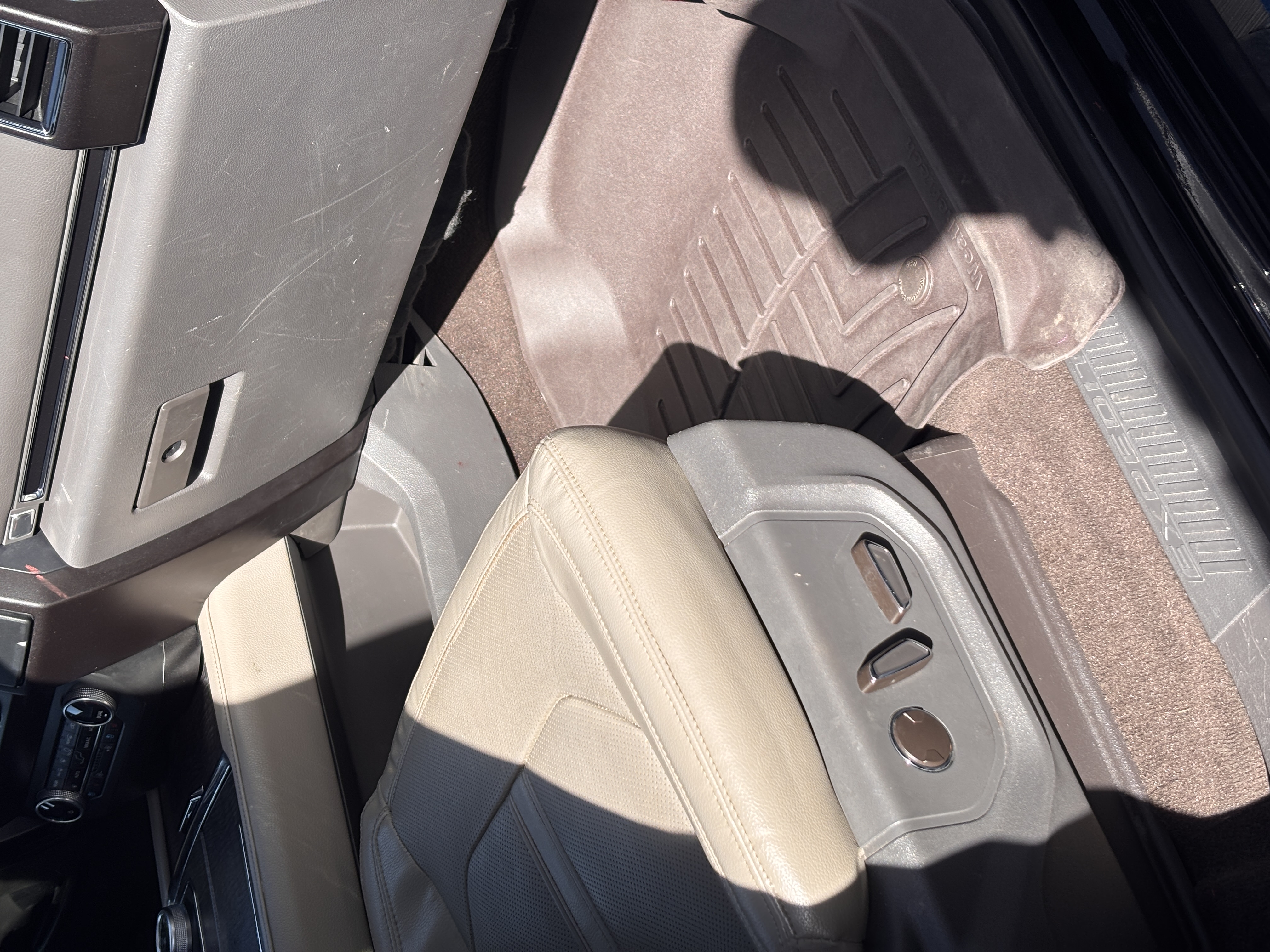 Used 2021 Ford Expedition Max Limited RWD image 11