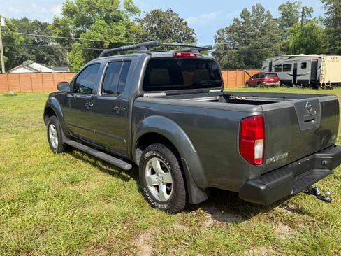 Used 2006 Nissan Frontier LE RWD image 8