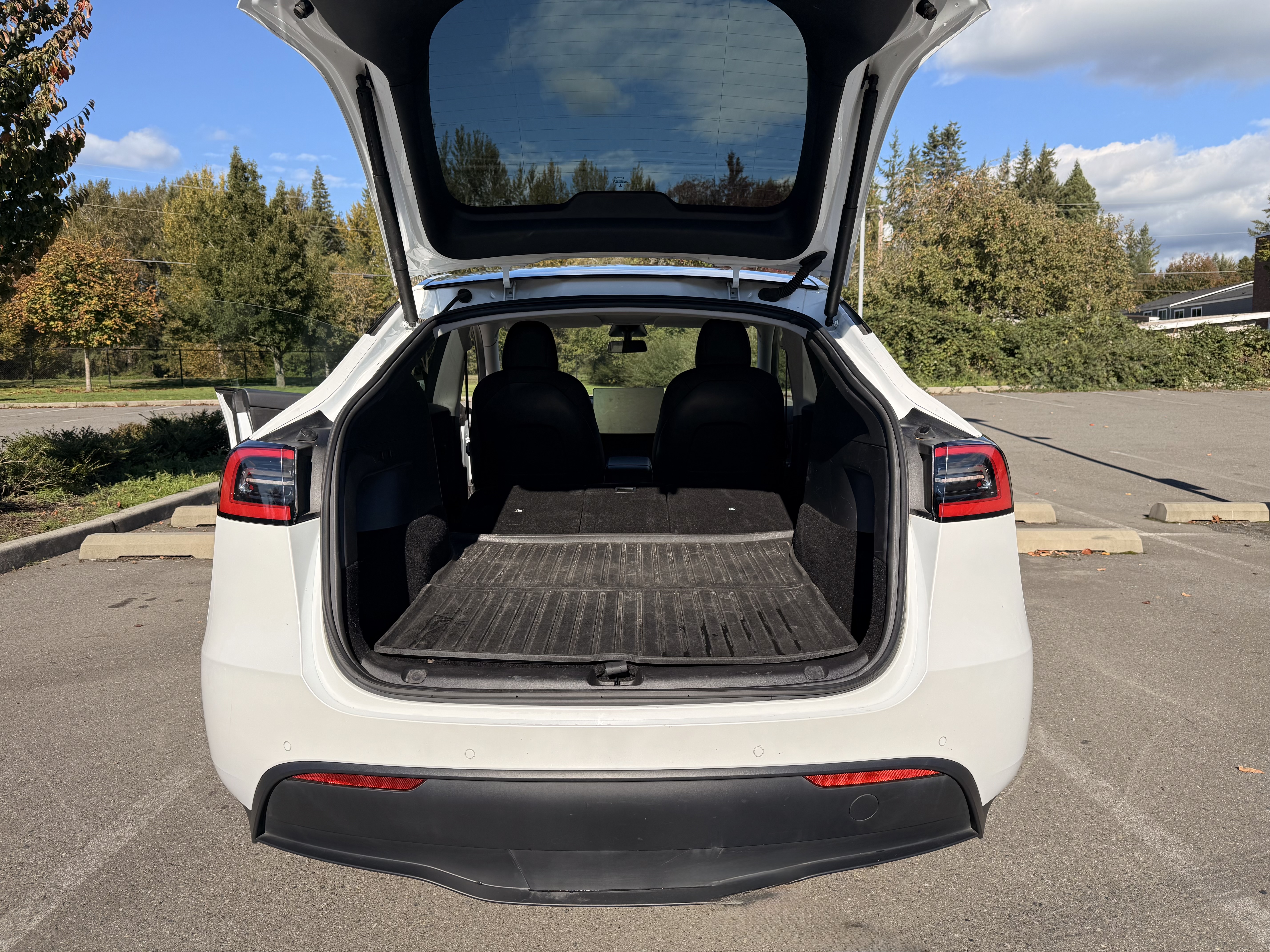 Used 2021 Tesla Model Y 2WD image 18