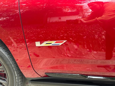 Used 2023 Cadillac Escalade V w/ LPO, ONYX Package image 13