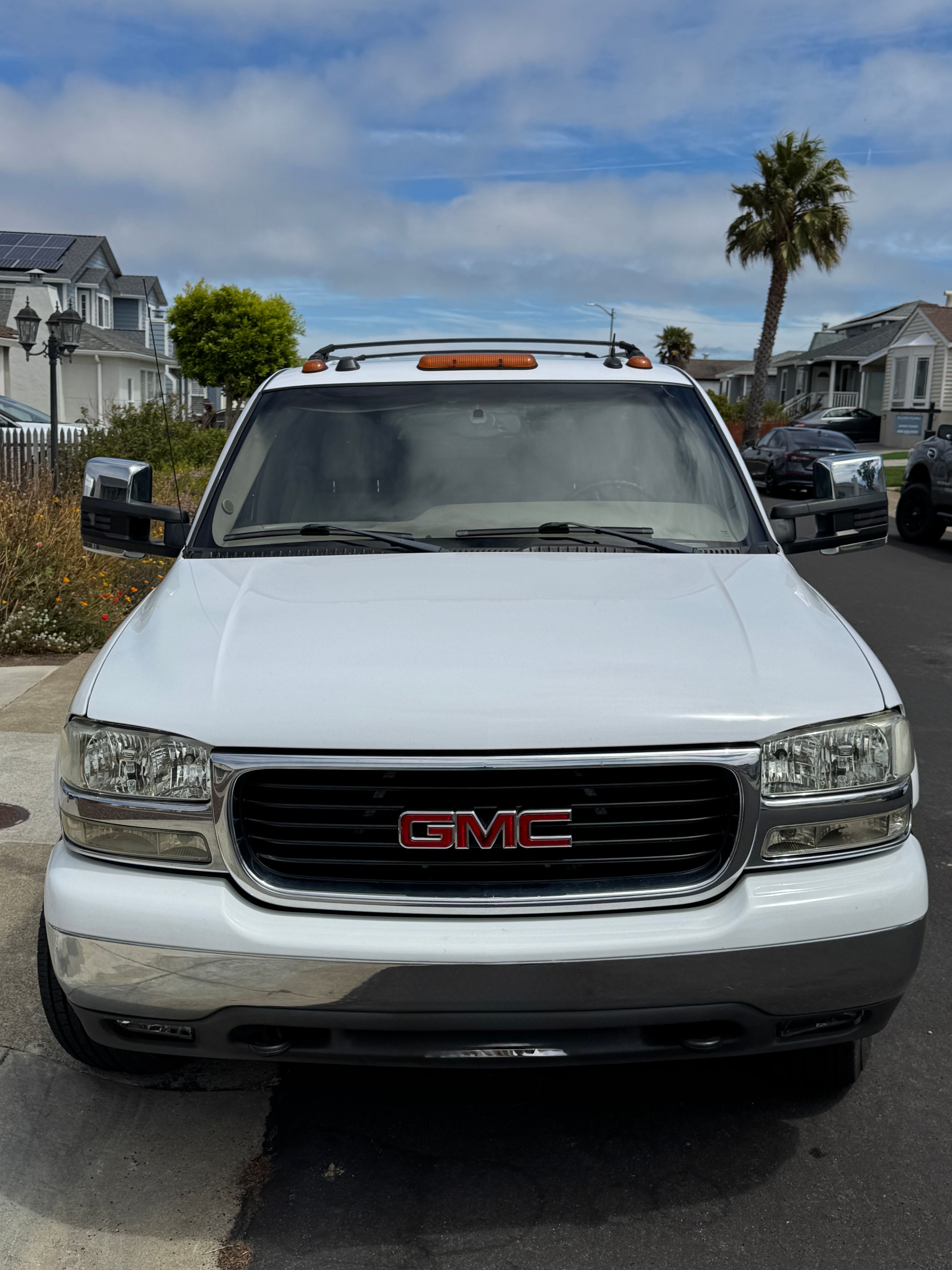 Used 2004 GMC Yukon XL 2500 SLT w/ Preferred Equipment Group AWD/4WD image 4