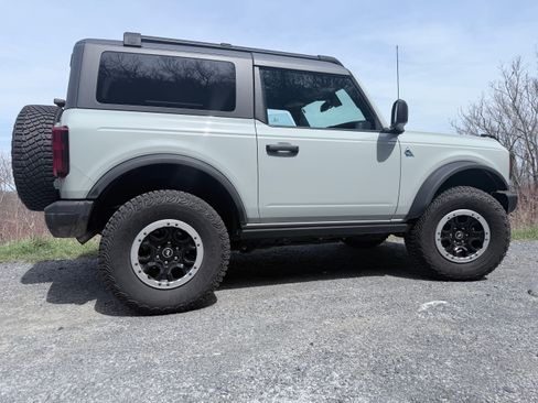 Used 2024 Ford Bronco Black Diamond w/ Sasquatch Package image 5