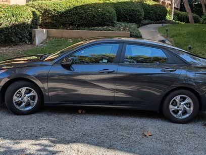 Used 2021 Hyundai Elantra SE