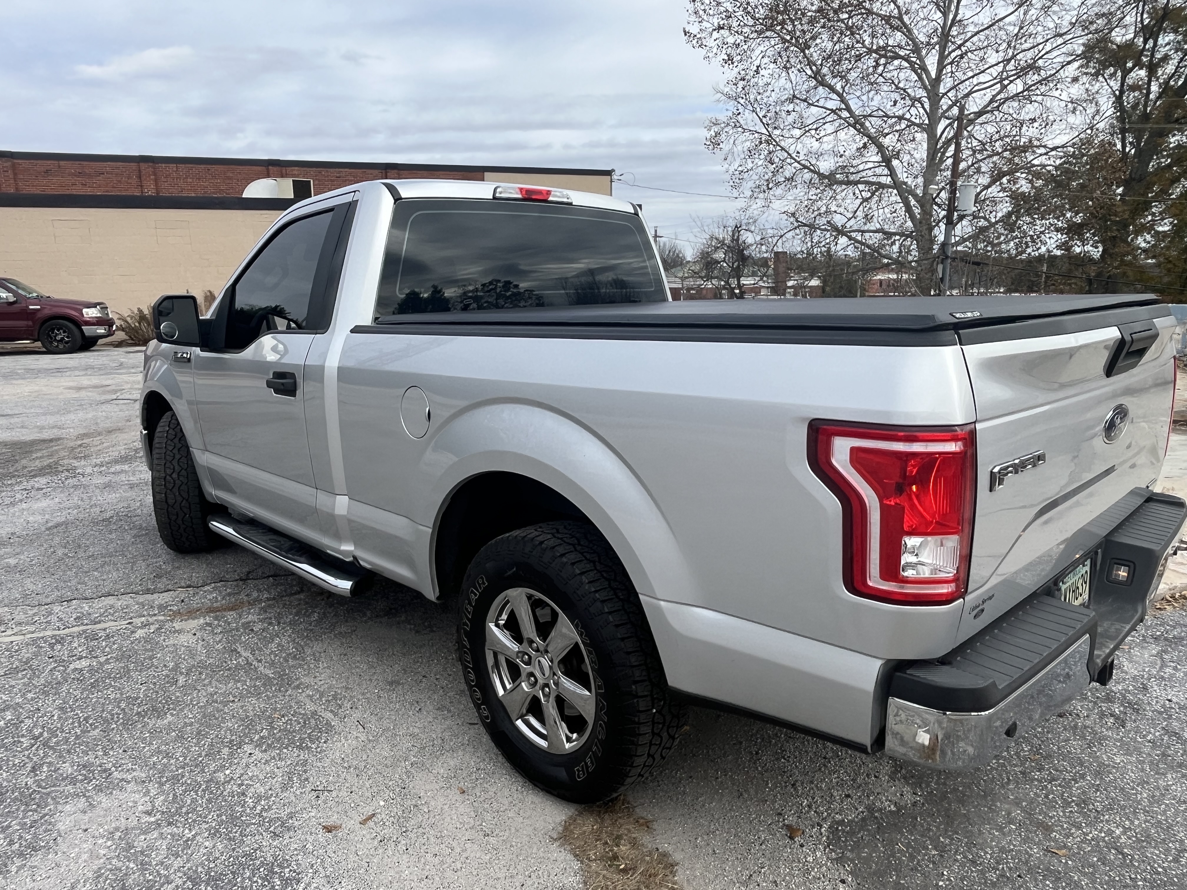 Used 2015 Ford F150 XL w/ Equipment Group 101A Mid RWD image 16