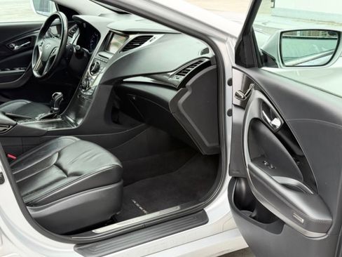 Used 2012 Hyundai Azera FWD image 24