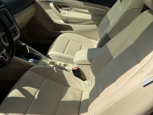 Used 2012 Volkswagen Eos Komfort FWD image 8