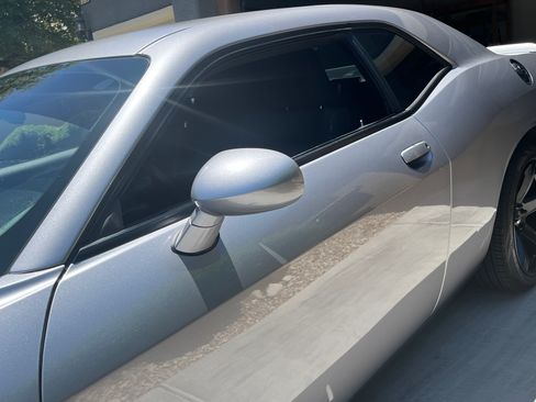 Used 2018 Dodge Challenger R/T RWD image 4