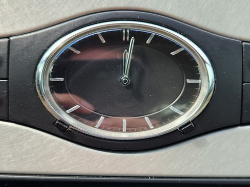 Used 2009 INFINITI G37 Journey w/ Premium Pkg image 31