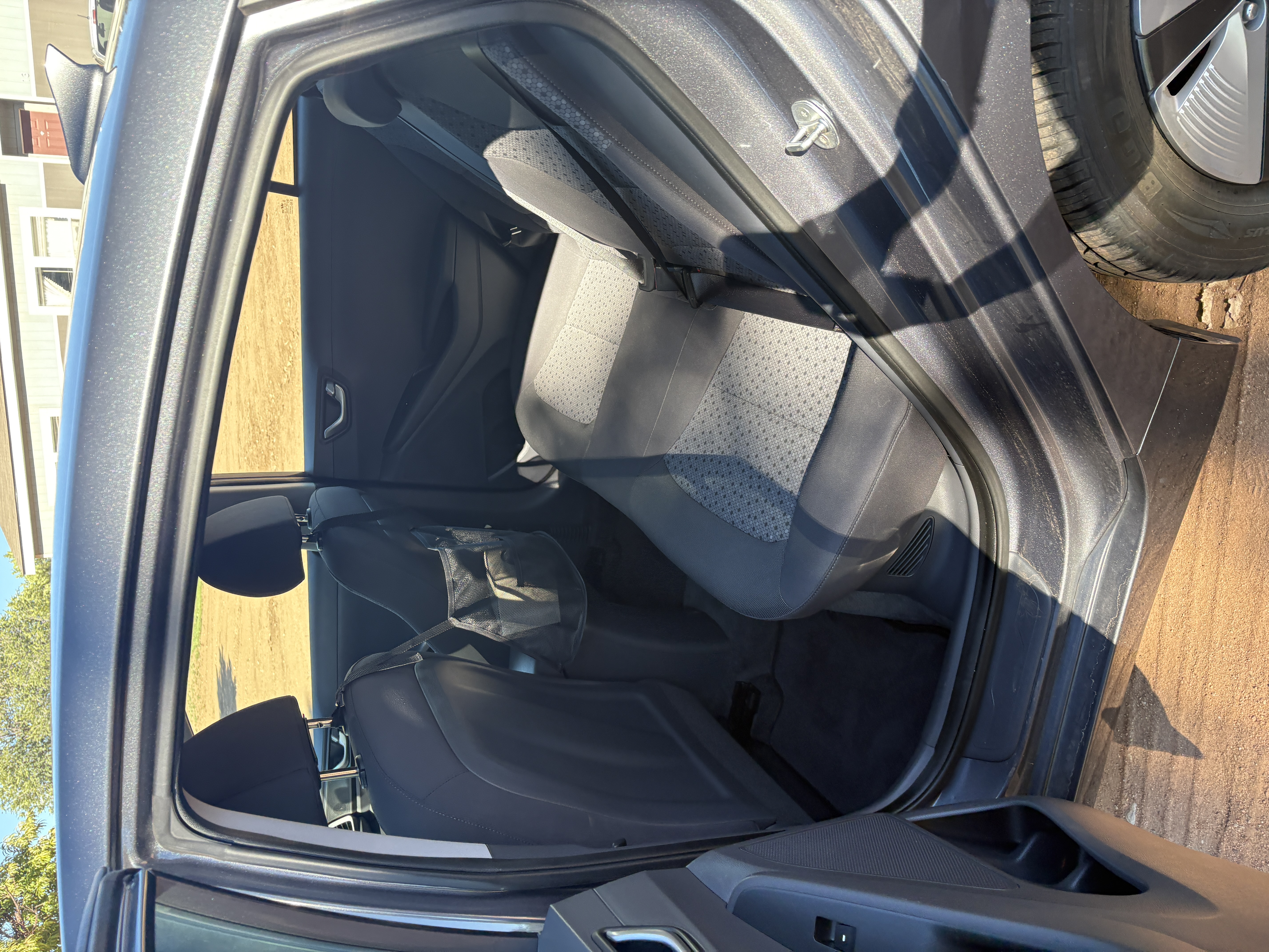 Used 2018 Hyundai Ioniq Blue FWD image 13