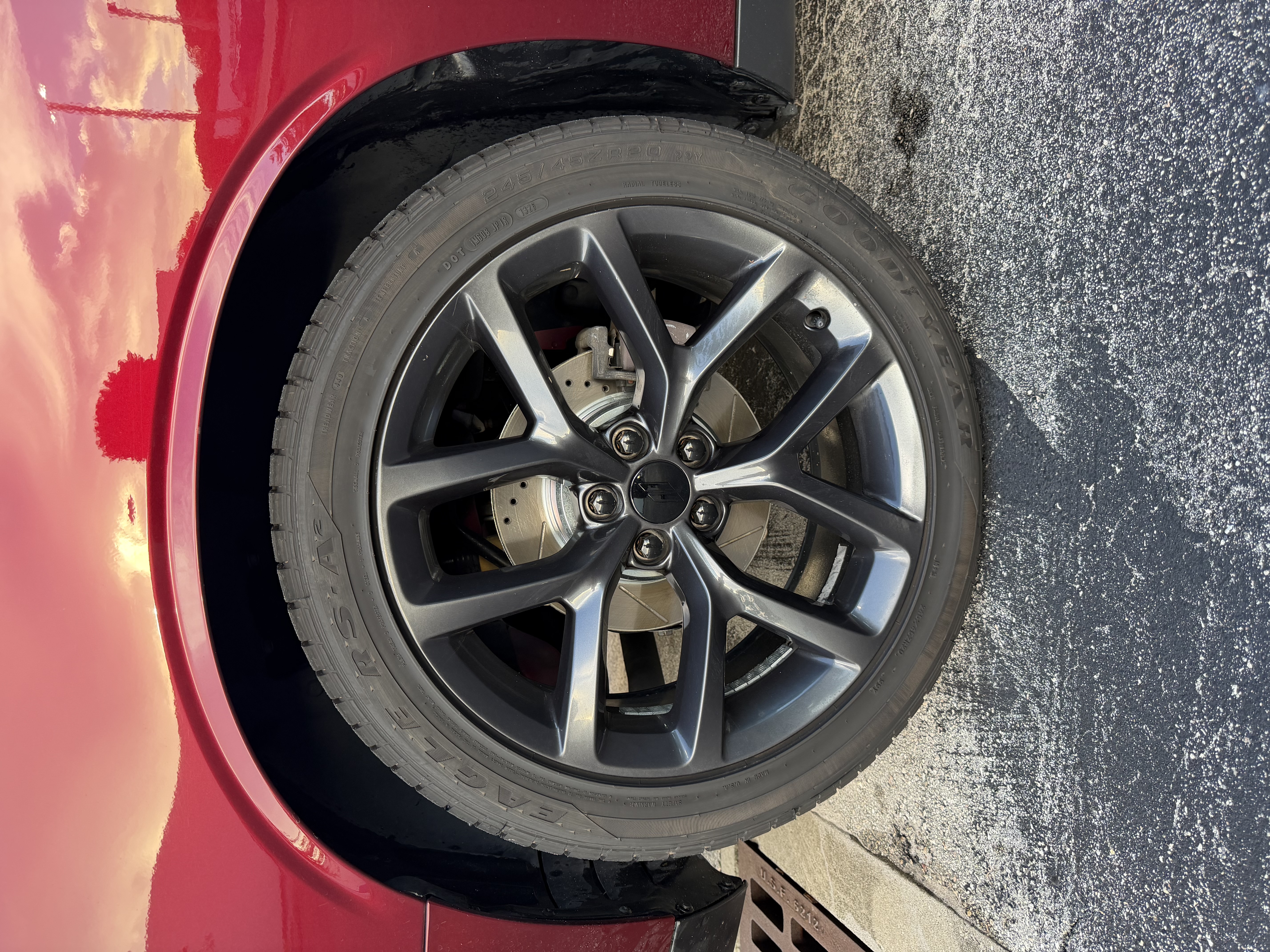 Used 2019 Dodge Challenger GT w/ Plus Package RWD image 18