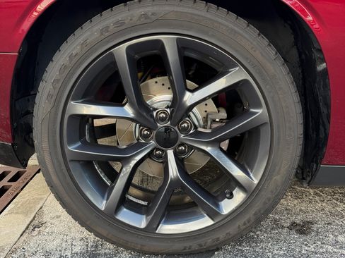 Used 2019 Dodge Challenger GT w/ Plus Package RWD image 18