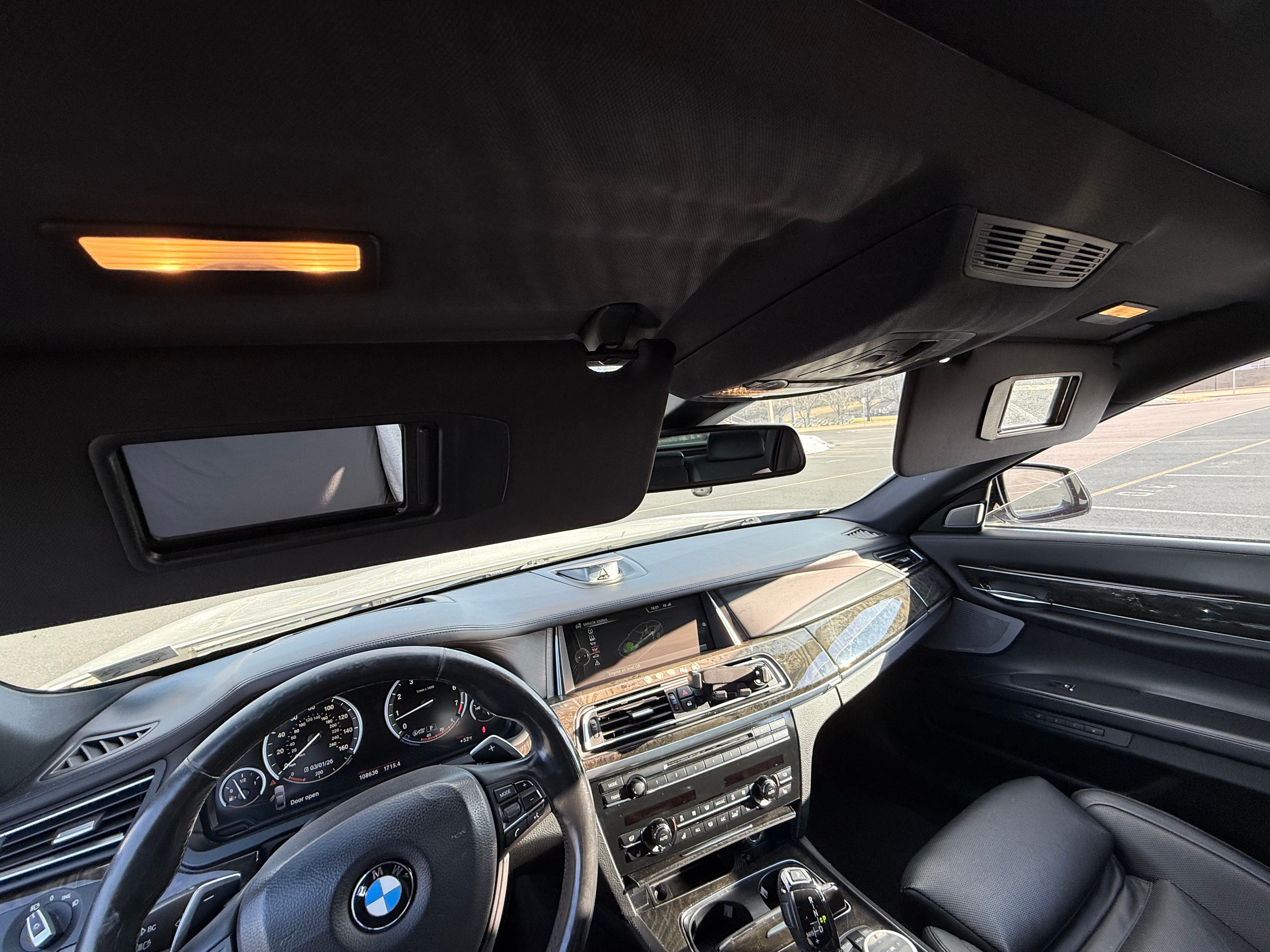 Used 2013 BMW 750Li xDrive AWD/4WD image 25