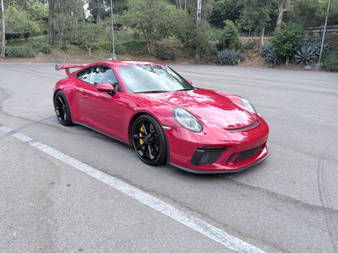 Used 2018 Porsche 911 GT3 RWD image 14