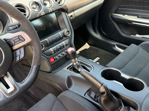Used 2018 Ford Mustang Shelby GT350 w/ Electronics Package RWD image 13