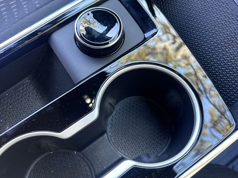 Used 2026 Chevrolet Equinox LT image 18