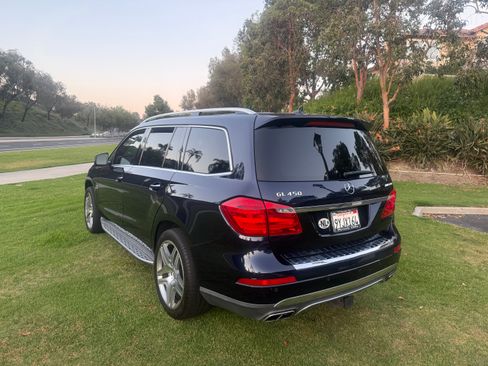 Used 2013 Mercedes-Benz GL 450 4MATIC image 2