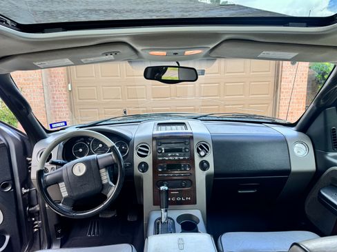 Used 2006 Lincoln Mark LT 4x4 image 8