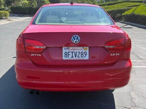 Used 2012 Volkswagen Jetta SE FWD image 5