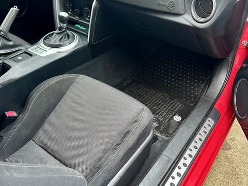 Used 2017 Toyota 86 image 10