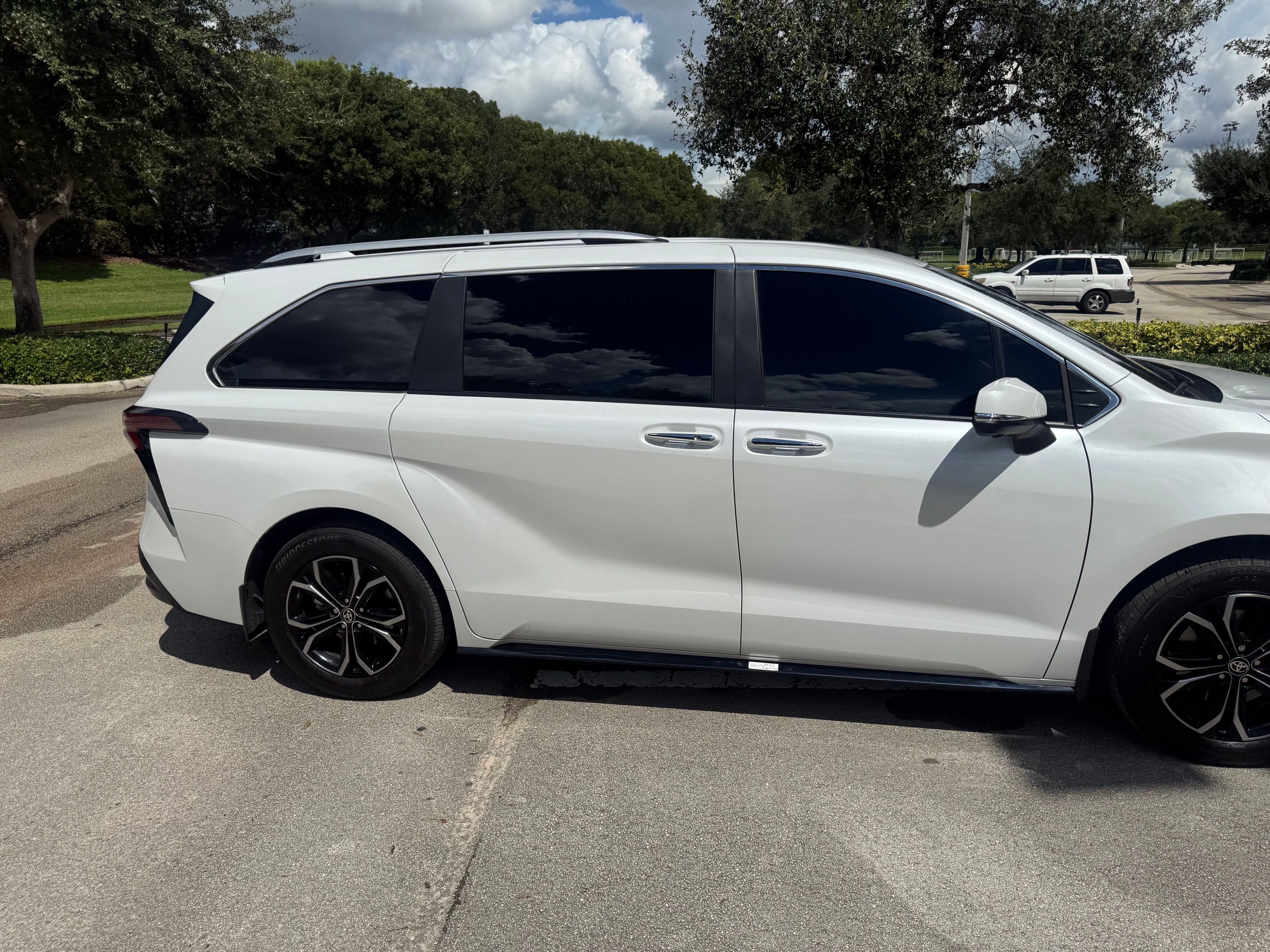 Used 2026 Toyota Sienna Platinum AWD/4WD image 24
