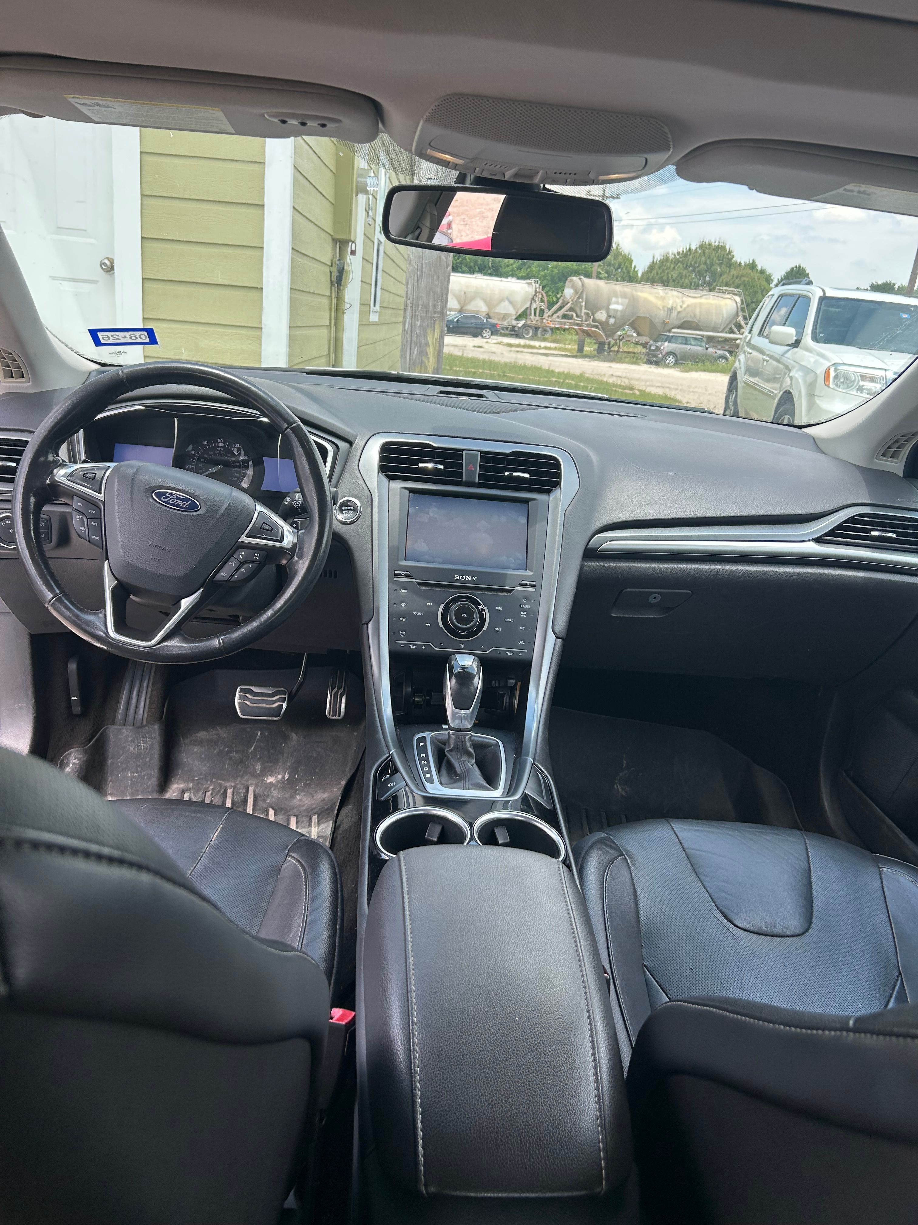 Used 2013 Ford Fusion Titanium w/ Titanium Driver Assist Pkg FWD image 5