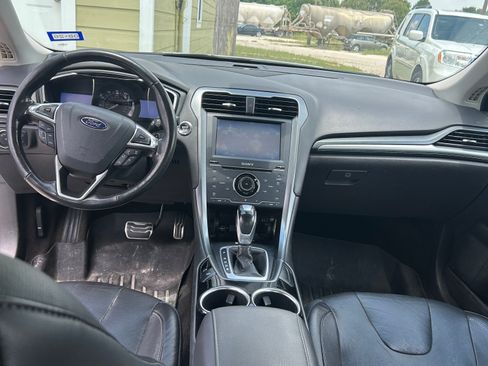 Used 2013 Ford Fusion Titanium w/ Titanium Driver Assist Pkg FWD image 5