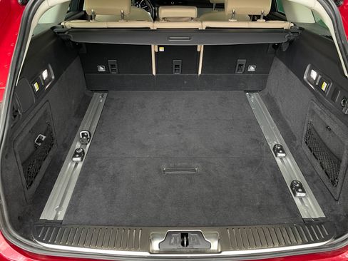 Used 2020 Jaguar XF Prestige image 22