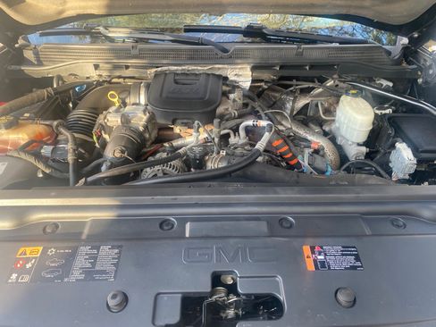 Used 2015 GMC Sierra 3500 Denali w/ Duramax Plus Package image 11