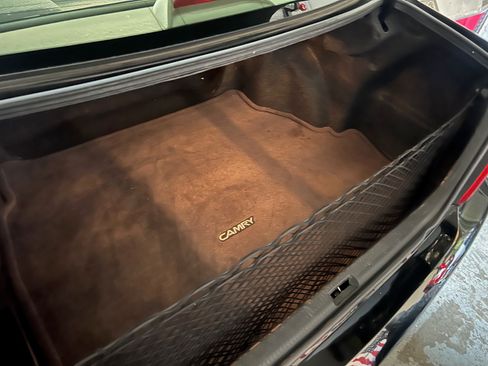 Used 2004 Toyota Camry XLE image 13