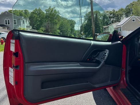 Used 1997 Chevrolet Camaro RS w/ Preferred Equipment Group 2 image 15